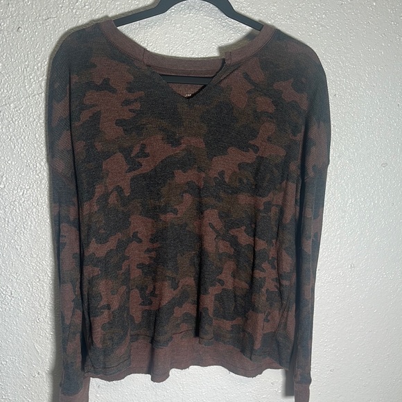 Cabela's Camouflage Long Sleeve Tee - Brown and Green - Picture 1 of 5